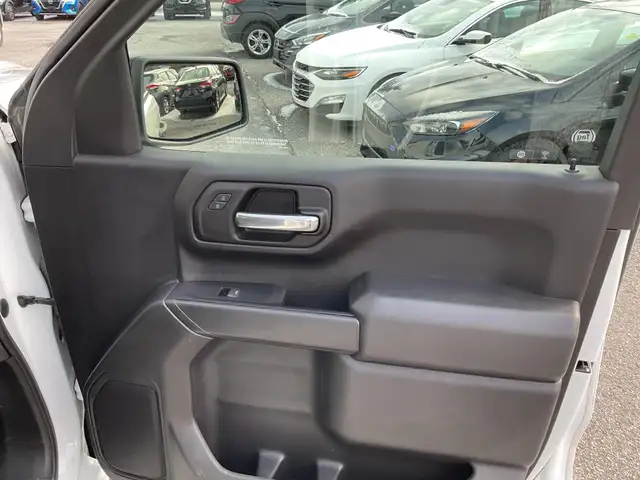 2022 Chevrolet Silverado 1500 Custom - Photo 17
