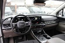 2025 Kia Carnival LX - Photo 13