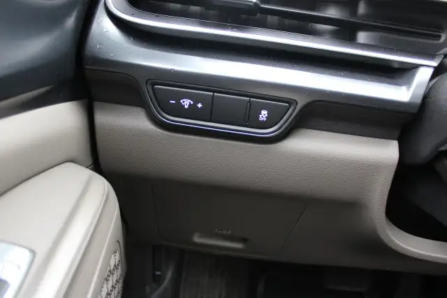 2025 Kia Carnival LX - Photo 14