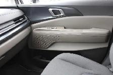 2025 Kia Carnival LX - Photo 17