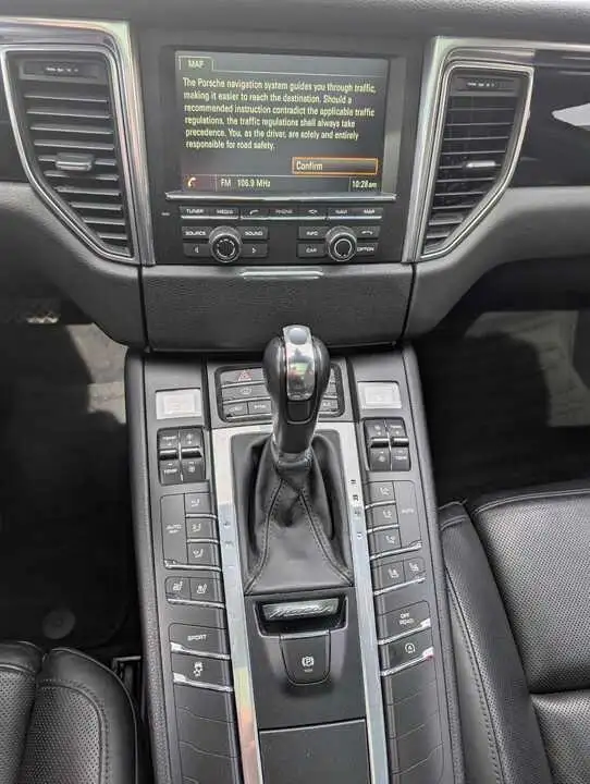2016 Porsche Macan S - Photo 5