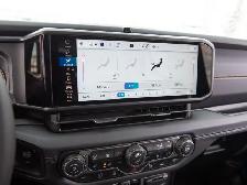 2026 Jeep Wrangler Sahara - Photo 17