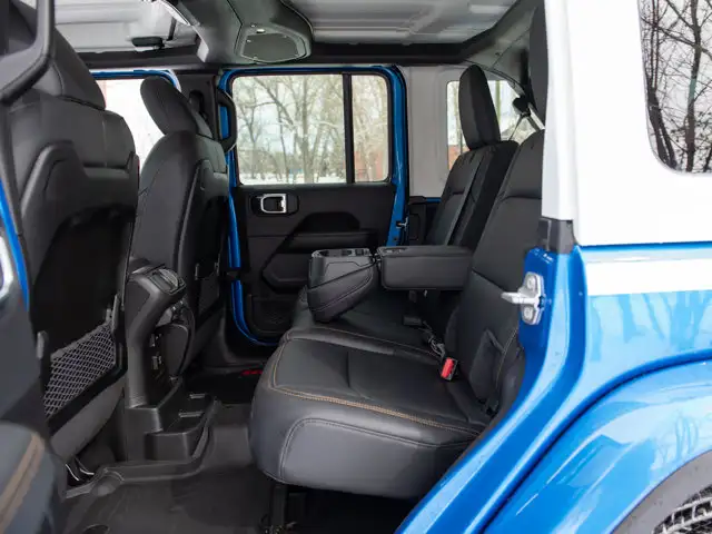 2026 Jeep Wrangler Sahara - Photo 24