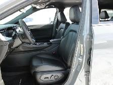 2026 Jeep Cherokee Laredo - Photo 9