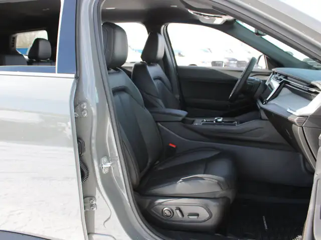 2026 Jeep Cherokee Laredo - Photo 14