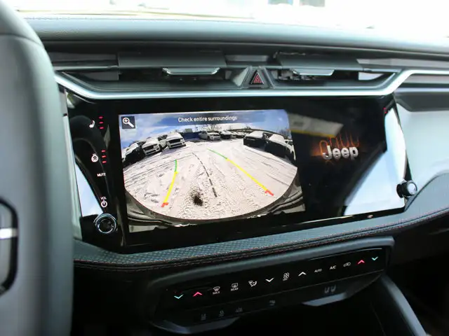 2026 Jeep Cherokee Laredo - Photo 21