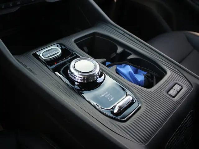 2026 Jeep Cherokee Laredo - Photo 22