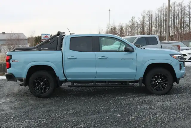 2025 Chevrolet Colorado Z71 4WD (2.7L Turbo) Midnight - Photo 13