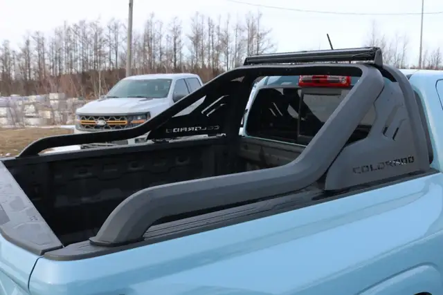 2025 Chevrolet Colorado Z71 4WD (2.7L Turbo) Midnight - Photo 15