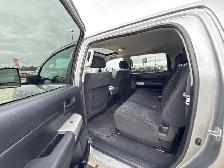 2008 Toyota Tundra SR5 SUNROOF / A C / RUNNING BOARDS / CREW CAB - Photo 13