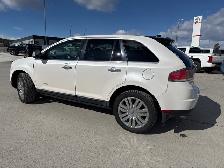 2009 Lincoln MKX AWD 4DR SUNROOF / HEATED SEATS / COOLED SEATS / - Photo 3