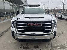 2025 GMC Sierra 3500HD SLE - Photo 9