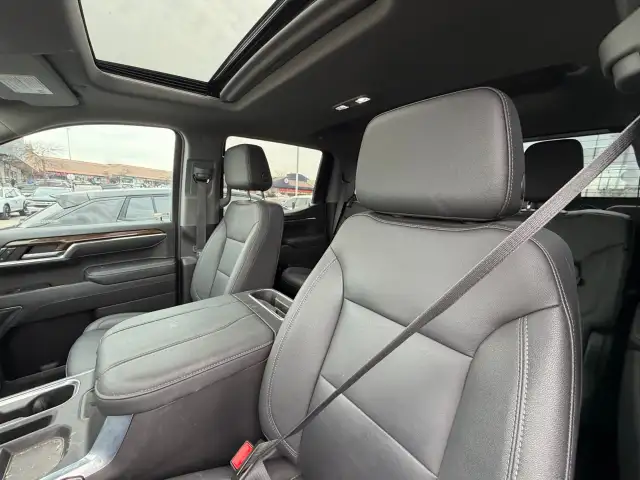 2024 Chevrolet Silverado 1500 - Photo 2