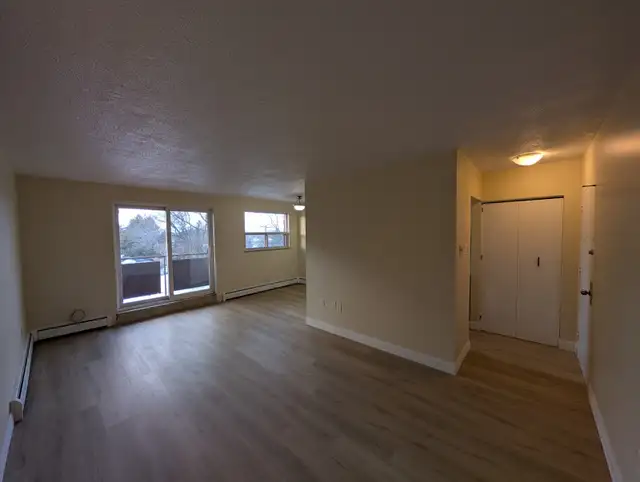 2685 King St E,  Hamilton - 1 Bedroom Apartment Available!! - Photo 8