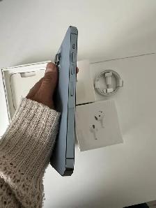 iPhone 13 Pro Max 256GB AirPods & Fast Charger - Photo 3