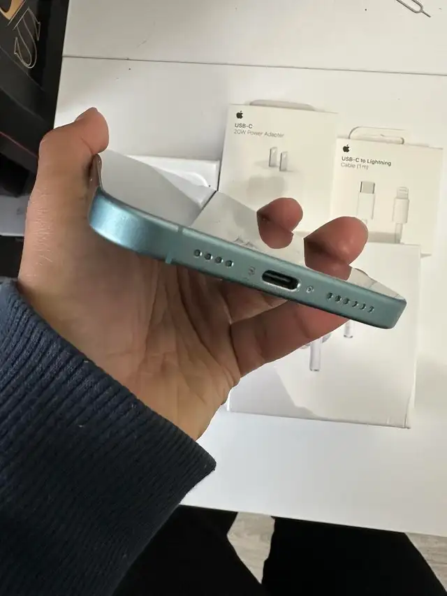 iPhone 16 plus 128gb (Read Description) Airpods Pkg/Delivery - Photo 4