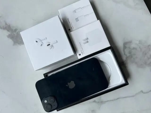 iPhone 14 PLUS 128gb Changed screen Airpods/Fast Charger/Deliv