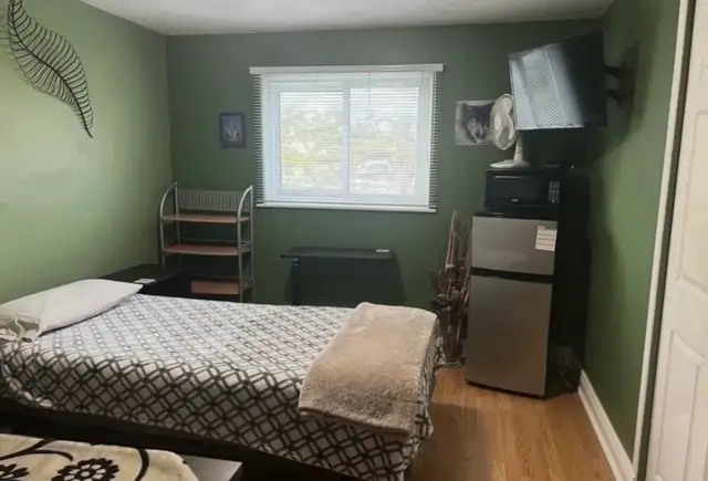 DARLINGTON OPG Workers Room Available April 3rd 5 Mins To Plant