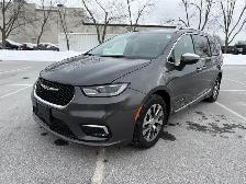 2023 Chrysler Pacifica Hybrid Pinnacle 2WD for sale