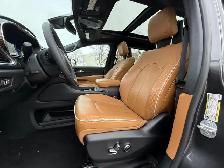 2023 Chrysler Pacifica Hybrid Pinnacle 2WD for sale - Photo 7