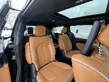 2023 Chrysler Pacifica Hybrid Pinnacle 2WD for sale - Photo 19