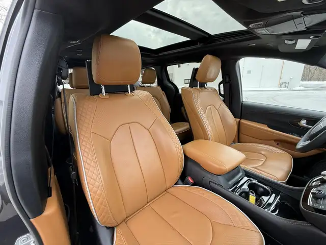 2023 Chrysler Pacifica Hybrid Pinnacle 2WD for sale - Photo 21
