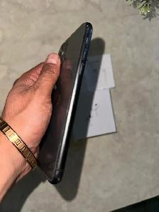 IPHONE 11 64GB Airpods Pkg/Delivery - Photo 4