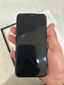 iPhone 11 pro 128GB AirPods/Charger Bundle/Delivery - Photo 3