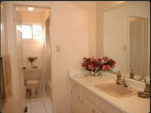 3 Bedroom unit in main house - Photo 10