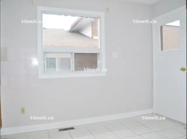 3 Bedroom unit in main house - Photo 12