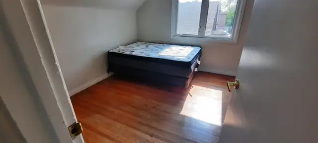 Room for rent in North Etobicoke, Females ONLY