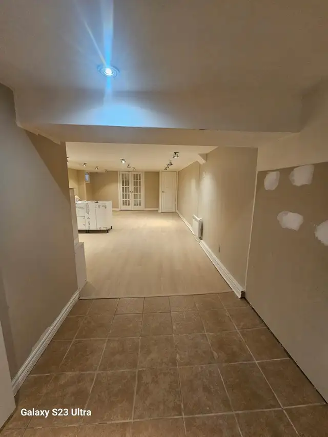 Apartment for Rent  Modern 1 Bedroom  Newly Renovated Basement - Photo 5