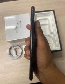 iPhone XS 256GB Unlocked - Mint Condition! - Photo 4