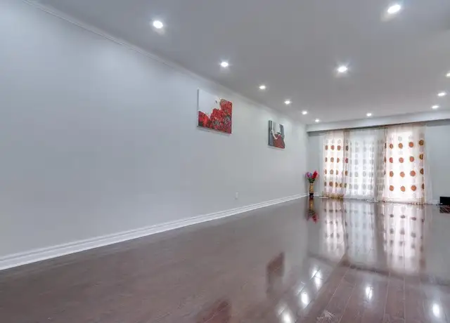 3 bedroom Semi detatched for rent - Photo 2