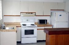 2 Bedroom Garden Apartment - Photo 3