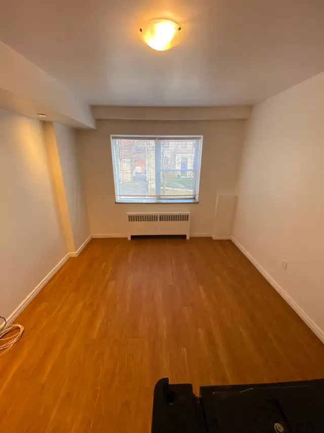 Studio Bachelor Apartment in Durand Neighbourhood - Photo 2