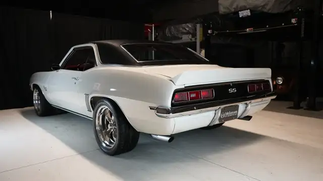 1969 Chevrolet Camaro - 427, 4 speed, Power Steer, Power Disc - Photo 5