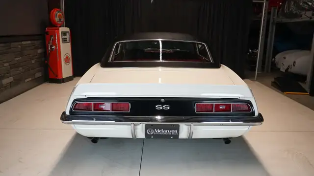 1969 Chevrolet Camaro - 427, 4 speed, Power Steer, Power Disc - Photo 7