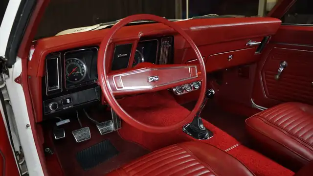 1969 Chevrolet Camaro - 427, 4 speed, Power Steer, Power Disc - Photo 9