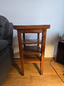 Vintage Solid Oak 3-Tier End Table / Side Table160 C$
