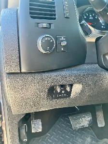 4x4 ~ 2013 GMC Sierra 1500 ~ 6 PASSENGER & SAFETIED - Photo 10