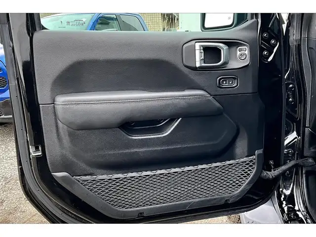 2023 Jeep Wrangler Sahara | Heated Cloth Seats | Alpine | NAV | - Photo 18