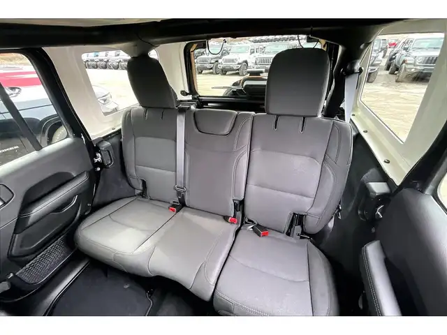 2023 Jeep Wrangler Sahara | Heated Cloth Seats | Alpine | NAV | - Photo 26