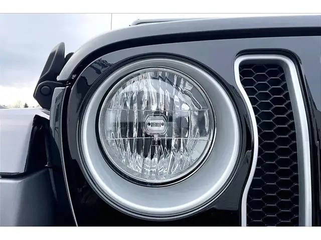 2023 Jeep Wrangler Sahara | Heated Cloth Seats | Alpine | NAV | - Photo 30