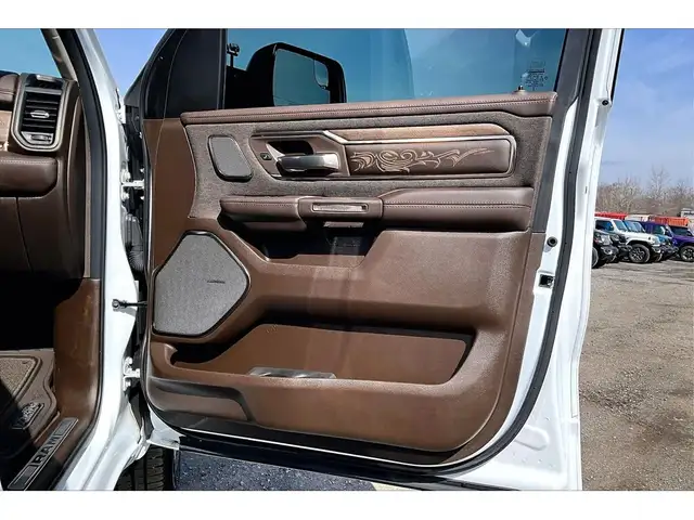 2025 Ram 1500 Longhorn | Fully Loaded | Level A | Panoroof | 4X4 - Photo 19