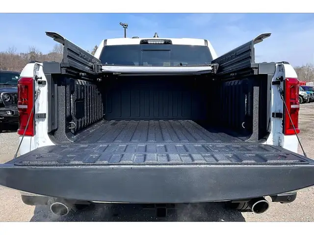 2025 Ram 1500 Longhorn | Fully Loaded | Level A | Panoroof | 4X4 - Photo 28