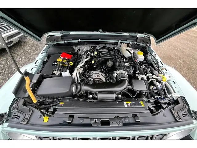 2024 Jeep Wrangler Sahara V6 | Heated Seats | Side Steps | 4X4 - Photo 9