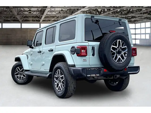 2024 Jeep Wrangler Sahara V6 | Heated Seats | Side Steps | 4X4 - Photo 12