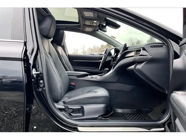 2024 Toyota Camry SE | Heated Seats | Sunroof | 9\' Screen | AWD - Photo 7