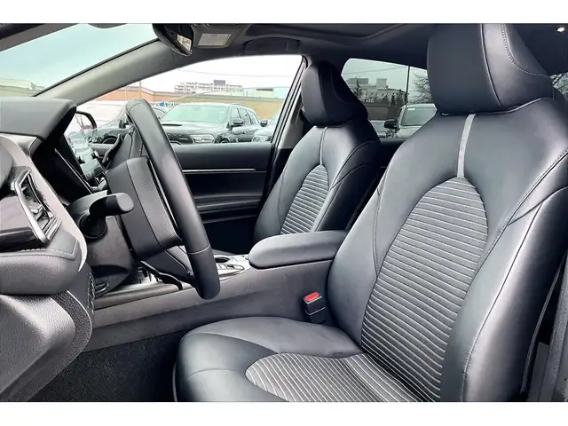 2024 Toyota Camry SE | Heated Seats | Sunroof | 9\' Screen | AWD - Photo 25